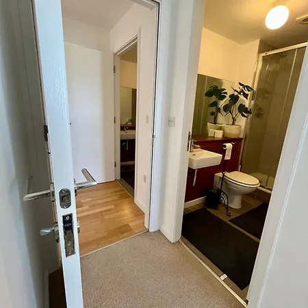 En-suite With Double And Single Bed * Dublín
